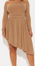 Load image into Gallery viewer, PLUS Size Mini Dress
