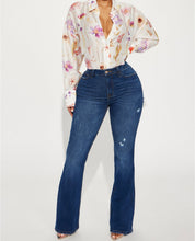 Load image into Gallery viewer, Blossom Floral Blouse
