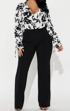 Load image into Gallery viewer, Floral Print Bodysuit
