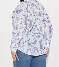 Load image into Gallery viewer, Plus-Size Purple Iris Linen Shirt
