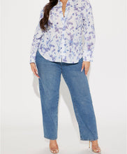 Load image into Gallery viewer, Plus-Size Purple Iris Linen Shirt
