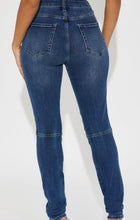 Load image into Gallery viewer, My Boyfriends Skinny Jeans
