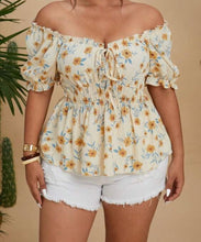 Load image into Gallery viewer, PLUS SIZE Short Sleeve Blouse
