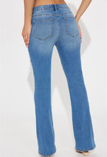 Load image into Gallery viewer, Everyday Girl's Jeans
