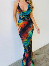 Load image into Gallery viewer, Women's Exotic Print Bodycon Dress

